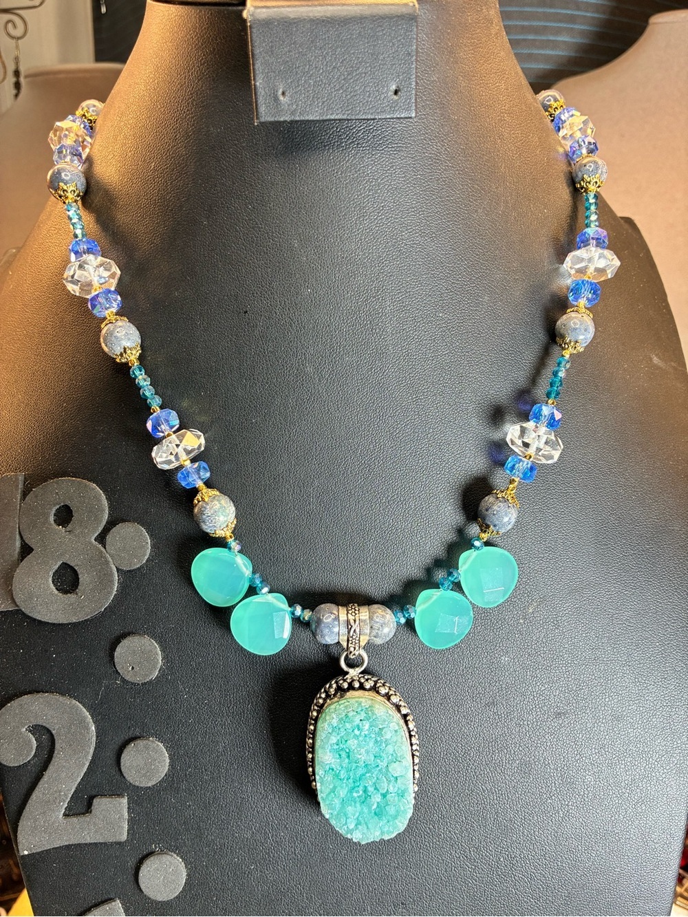 Chalcedony. Druzy crystal Pendant Beaded Necklace - Blue/Green